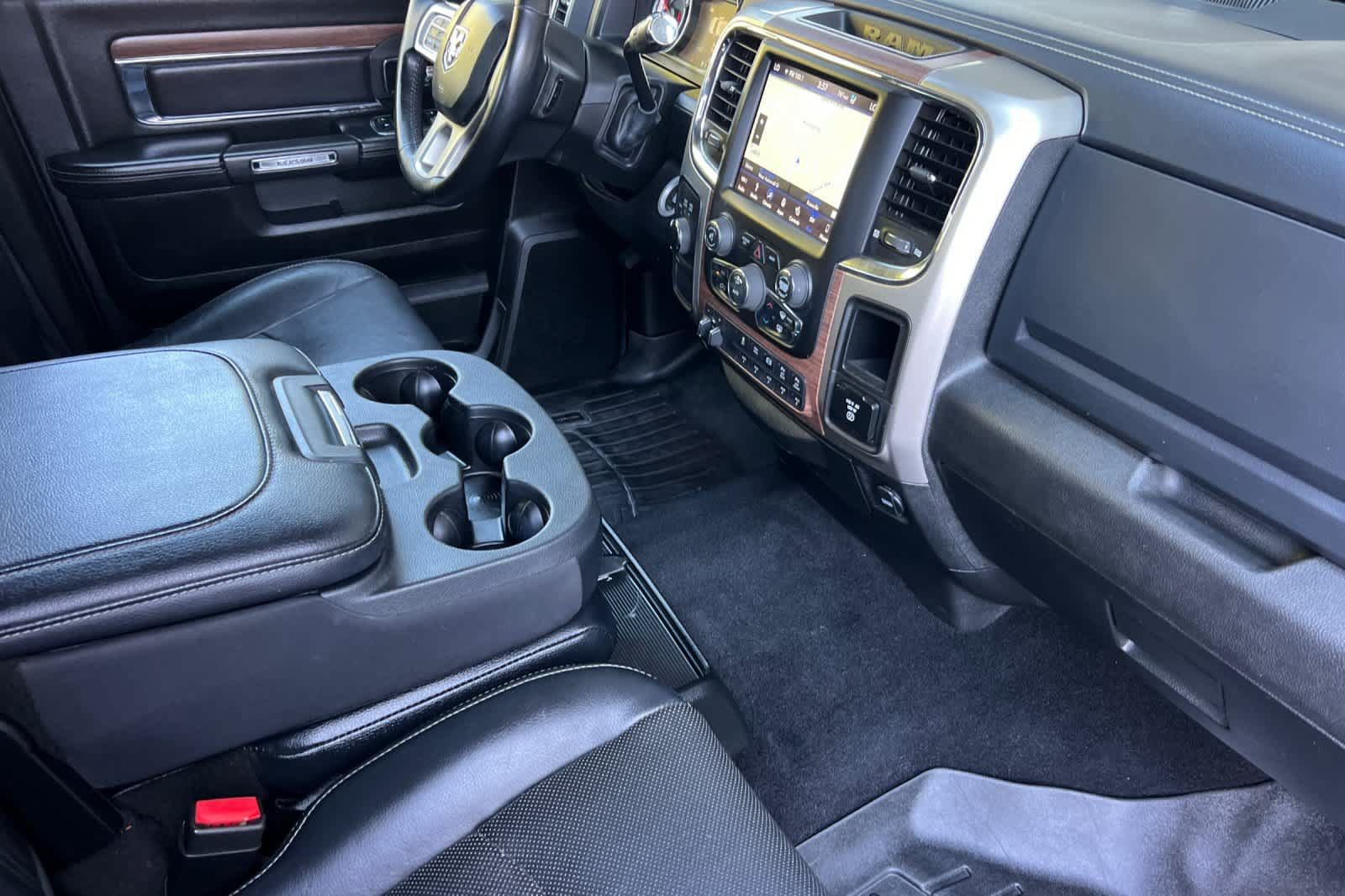 Used 2018 RAM 2500 Laramie AWD/4WD image 16