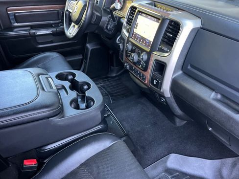 Used 2018 RAM 2500 Laramie AWD/4WD image 16