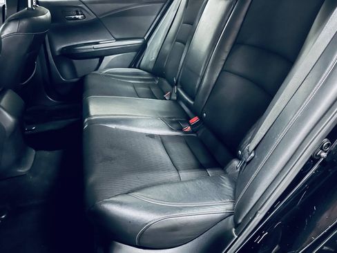 Used 2017 Honda Accord Sport image 20