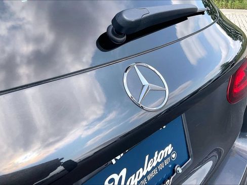 Used 2021 Mercedes-Benz GLC 300 4MATIC image 32