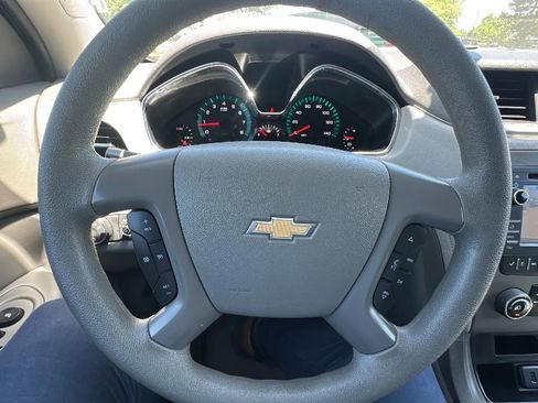 Used 2015 Chevrolet Traverse LS image 18