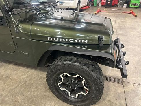 Used 2006 Jeep Wrangler Unlimited Rubicon AWD/4WD image 5