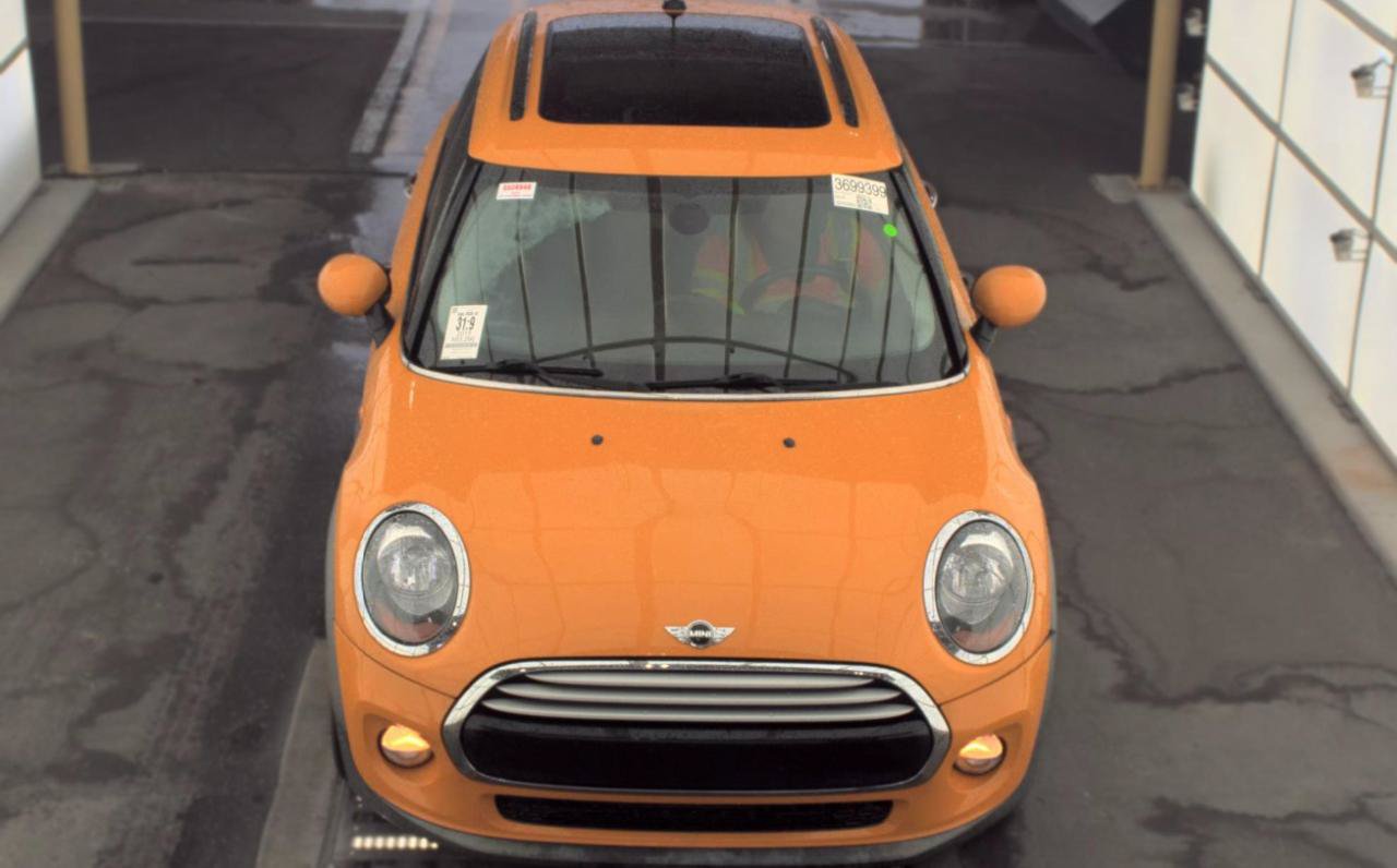 Used 2015 MINI Cooper 4-Door Hardtop FWD image 2