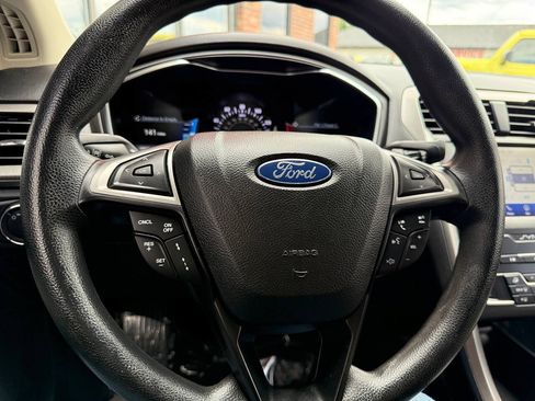 Used 2020 Ford Fusion S FWD image 12