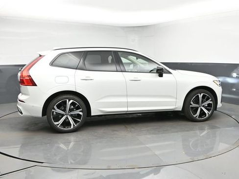 Used 2025 Volvo XC60 B5 Ultra w/ Protection Package Premier AWD/4WD image 9