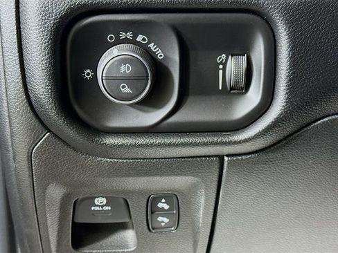 Used 2020 RAM 1500 Big Horn image 10