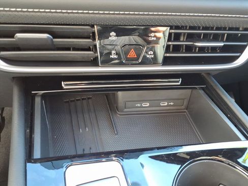 New 2026 Volkswagen Atlas Cross Sport SE AWD/4WD image 12