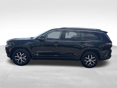 Used 2023 Jeep Grand Cherokee L Limited AWD/4WD image 7