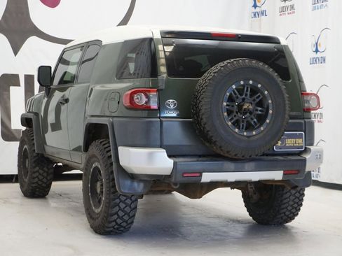 Used 2013 Toyota FJ Cruiser 4WD image 4