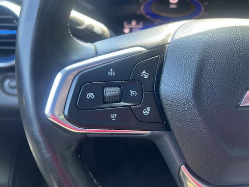 Used 2024 Chevrolet Trax LT w/ Driver Confidence Package FWD image 19