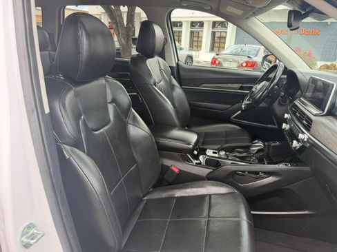 Used 2021 Kia Telluride EX w/ EX Premium Package FWD image 16