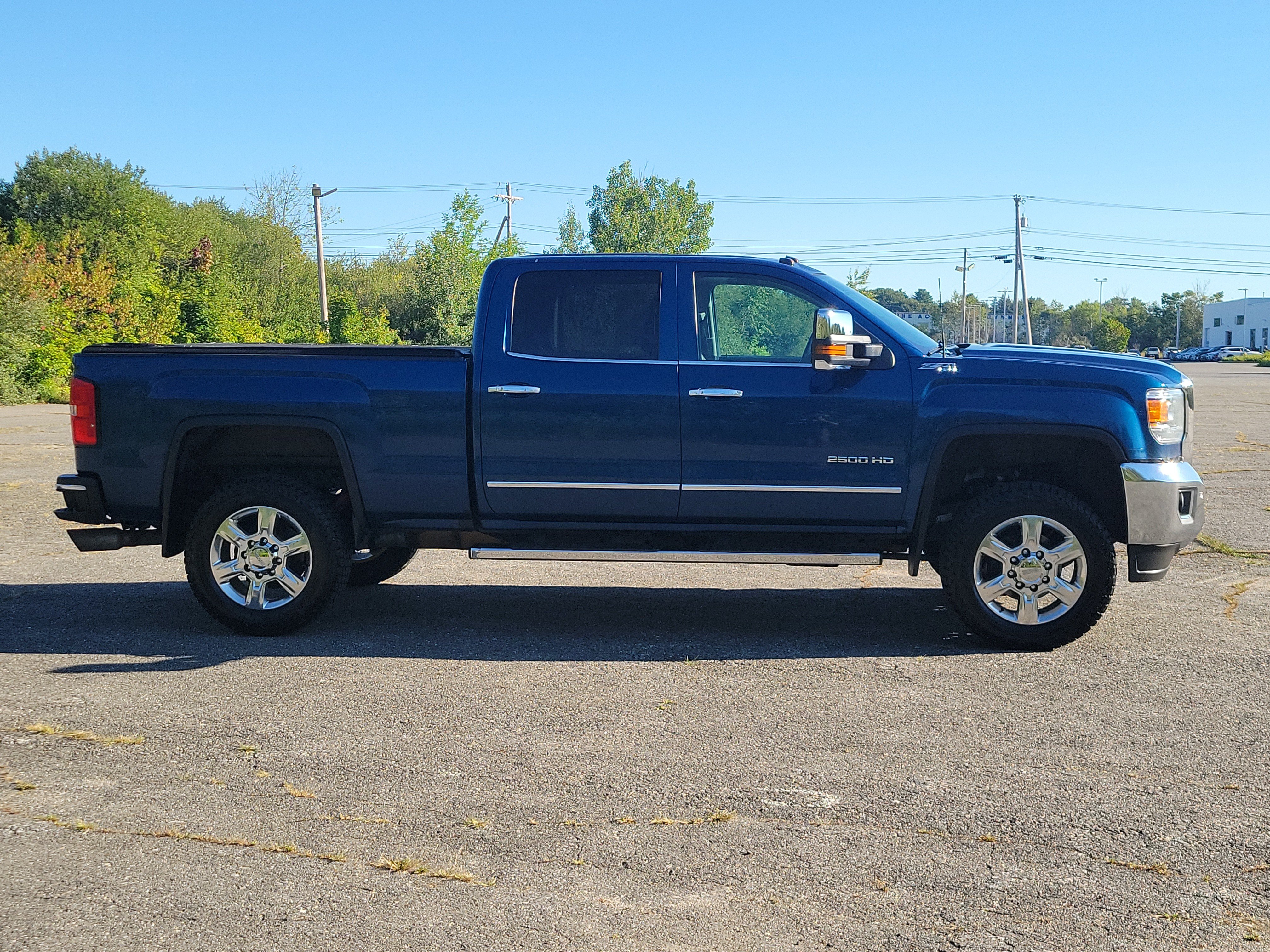Used 2018 GMC Sierra 2500 SLT AWD/4WD image 4