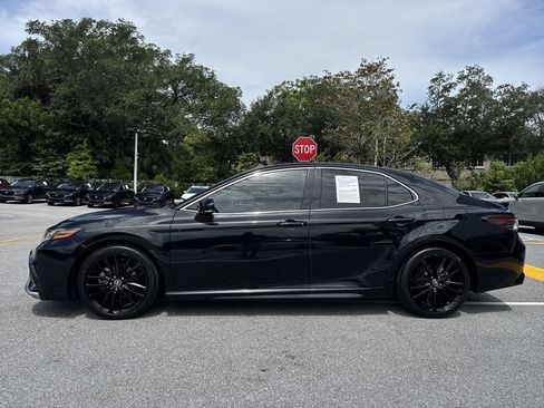 Used 2021 Toyota Camry XSE FWD image 27