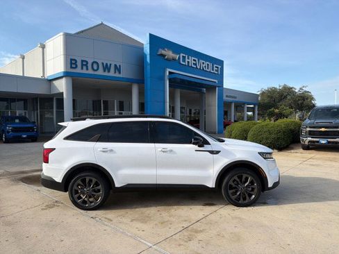 Used 2023 Kia Sorento SX Prestige AWD/4WD image 1