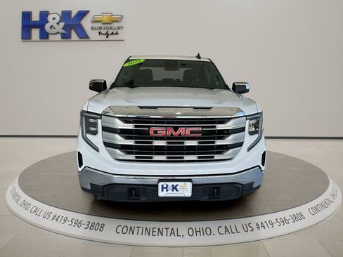 Used 2025 GMC Sierra 1500 SLE image 2