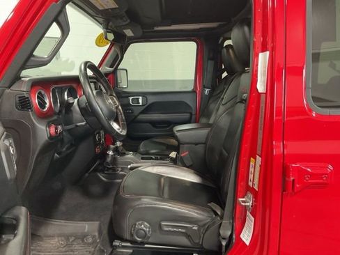 Used 2019 Jeep Wrangler Unlimited Rubicon w/ Uconnect 4C Nav & Sound Group AWD/4WD image 10