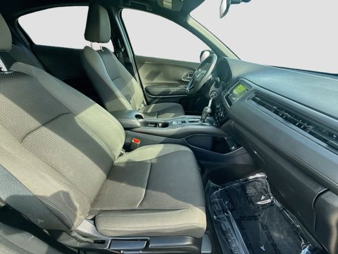 Used 2021 Honda HR-V Sport image 27