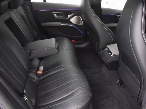 Used 2022 Mercedes-Benz EQS 580 EQS 580 image 18