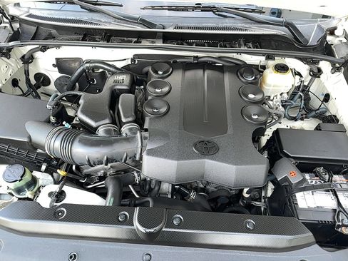 Used 2011 Toyota 4Runner SR5 image 28