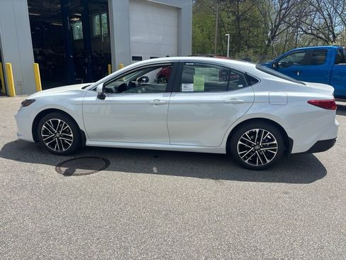 New 2026 Toyota Camry XLE AWD/4WD image 4