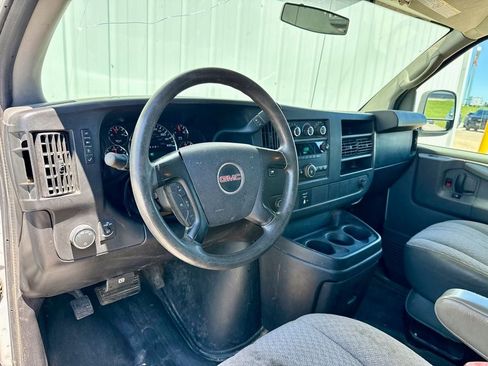 Used 2014 GMC Savana 2500 RWD image 10