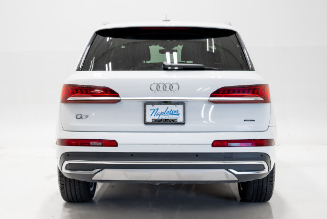 Used 2024 Audi Q7 3.0T Premium Plus AWD/4WD image 33