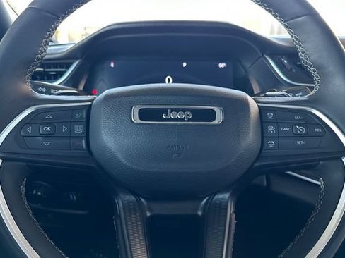 Certified 2024 Jeep Grand Cherokee Altitude AWD/4WD image 23