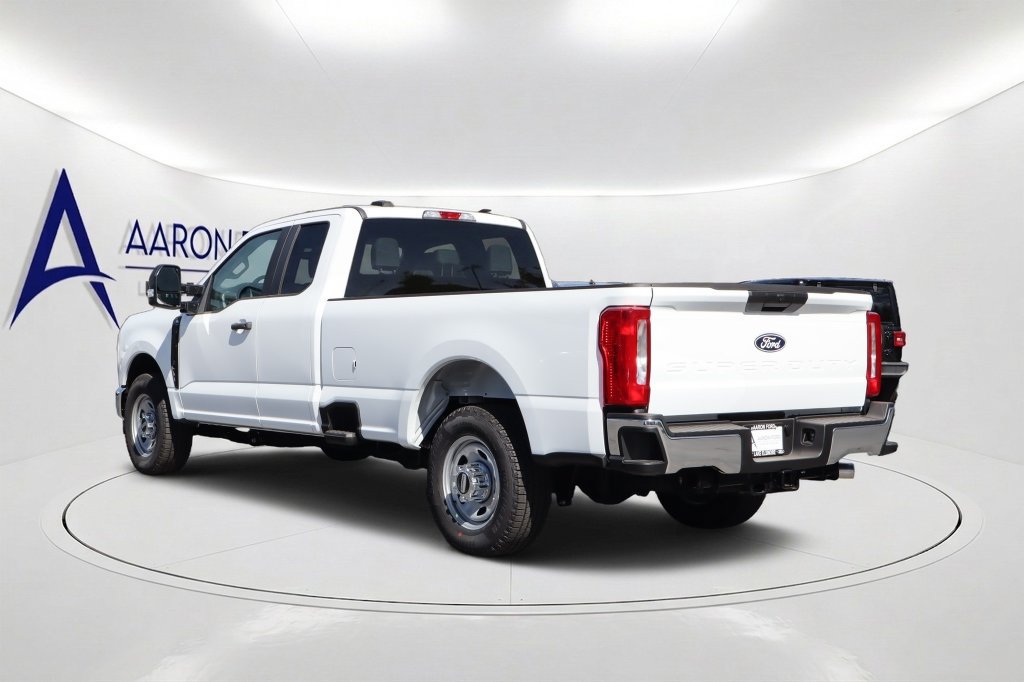 New 2027 Ford F350 XL w/ XL Chrome Package RWD image 7