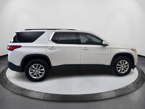 Used 2020 Chevrolet Traverse LT FWD image 4