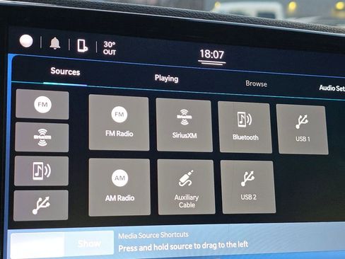 Used 2022 Chrysler Pacifica Touring-L image 5