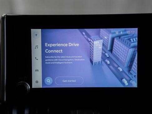 Used 2025 Toyota RAV4 XLE image 18