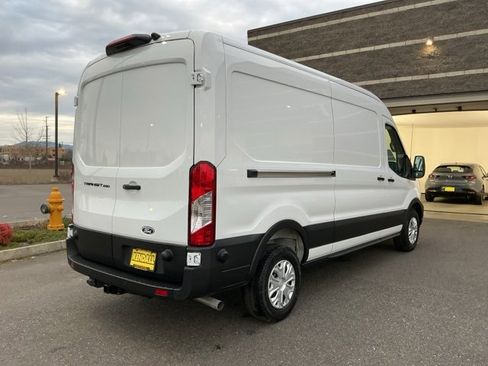 New 2026 Ford Transit 250 148 Medium Roof image 4
