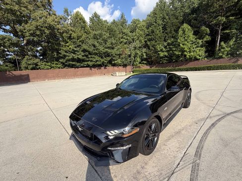 Used 2019 Ford Mustang GT RWD image 22
