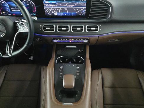 Used 2024 Mercedes-Benz GLE 350 4MATIC image 5