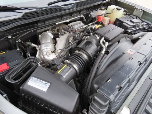Used 2021 Chevrolet Silverado 2500 LTZ w/ LTZ Plus Package AWD/4WD image 17