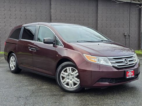 Used 2012 Honda Odyssey LX image 3