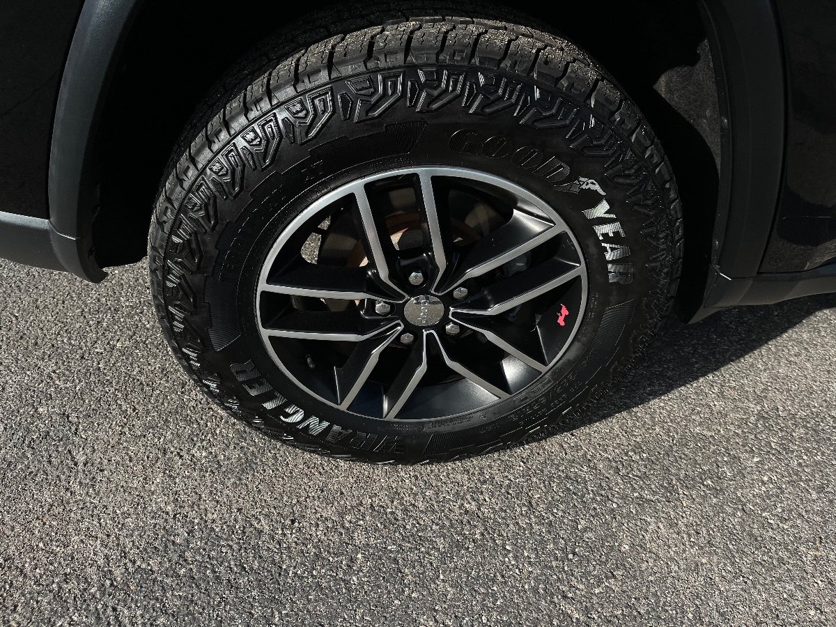 Used 2017 Jeep Grand Cherokee Trailhawk w/ Trailhawk Luxury Group AWD/4WD image 46