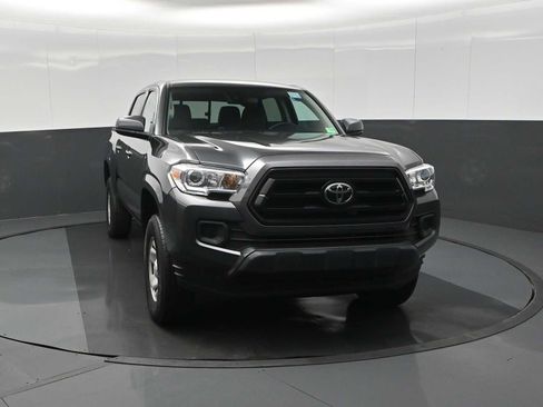 Used 2022 Toyota Tacoma SR image 3