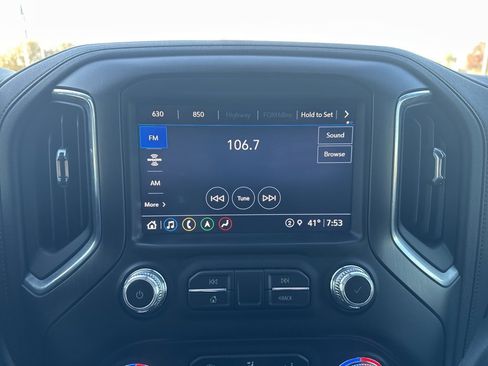 Used 2022 GMC Sierra 2500 AT4 image 3