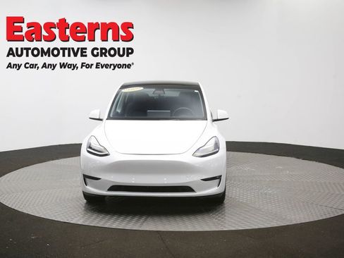 Used 2021 Tesla Model Y Long Range AWD/4WD image 47