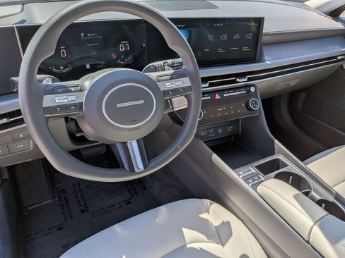 Used 2025 Hyundai Sonata SEL FWD image 11