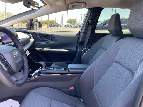 New 2026 Toyota Prius LE FWD image 10