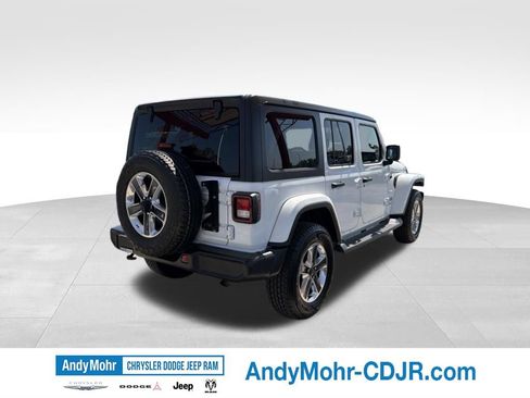 Used 2020 Jeep Wrangler Unlimited Sahara w/ Cold Weather Group AWD/4WD image 7