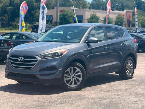 Used 2017 Hyundai Tucson SE FWD image 1