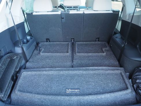 Used 2020 Volkswagen Tiguan S image 22