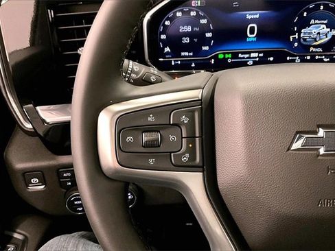 Used 2025 Chevrolet Silverado 2500 LTZ image 24