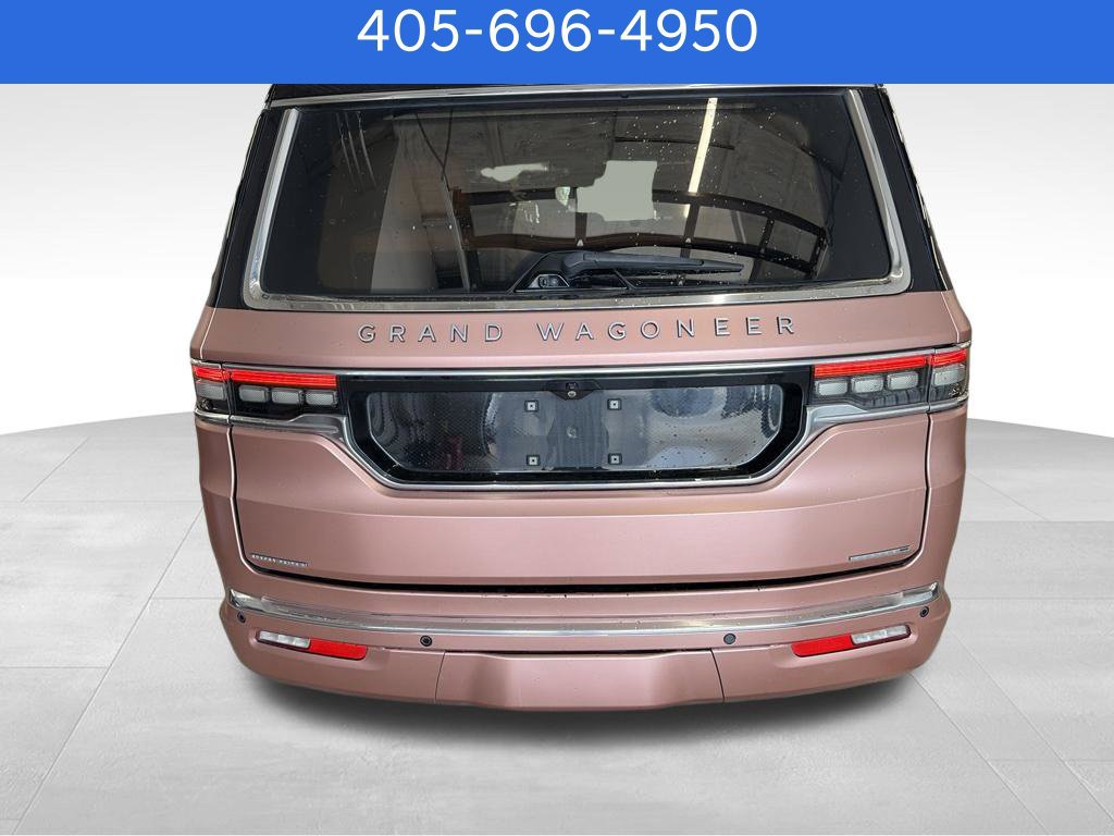 Used 2023 Jeep Grand Wagoneer Series III AWD/4WD image 12