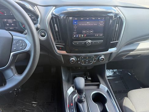 Used 2021 Chevrolet Traverse LS w/ LPO, Floor Liner Package FWD image 10