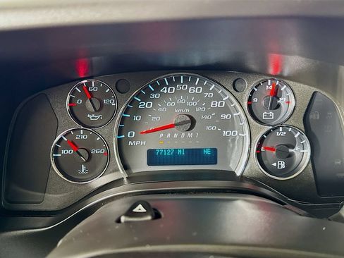 Used 2021 Chevrolet Express 3500 w/ Driver Convenience Package RWD image 25