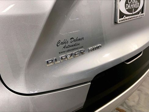 Used 2025 Chevrolet Blazer LT AWD/4WD image 8